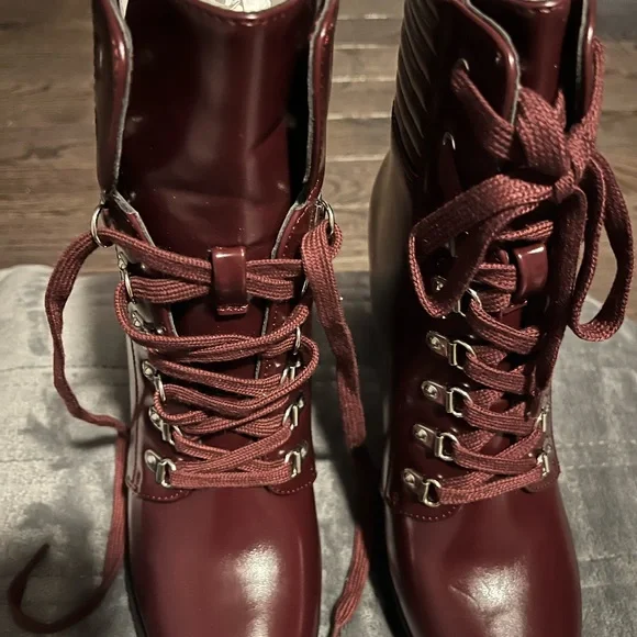 Booties - Picture 6 of 7